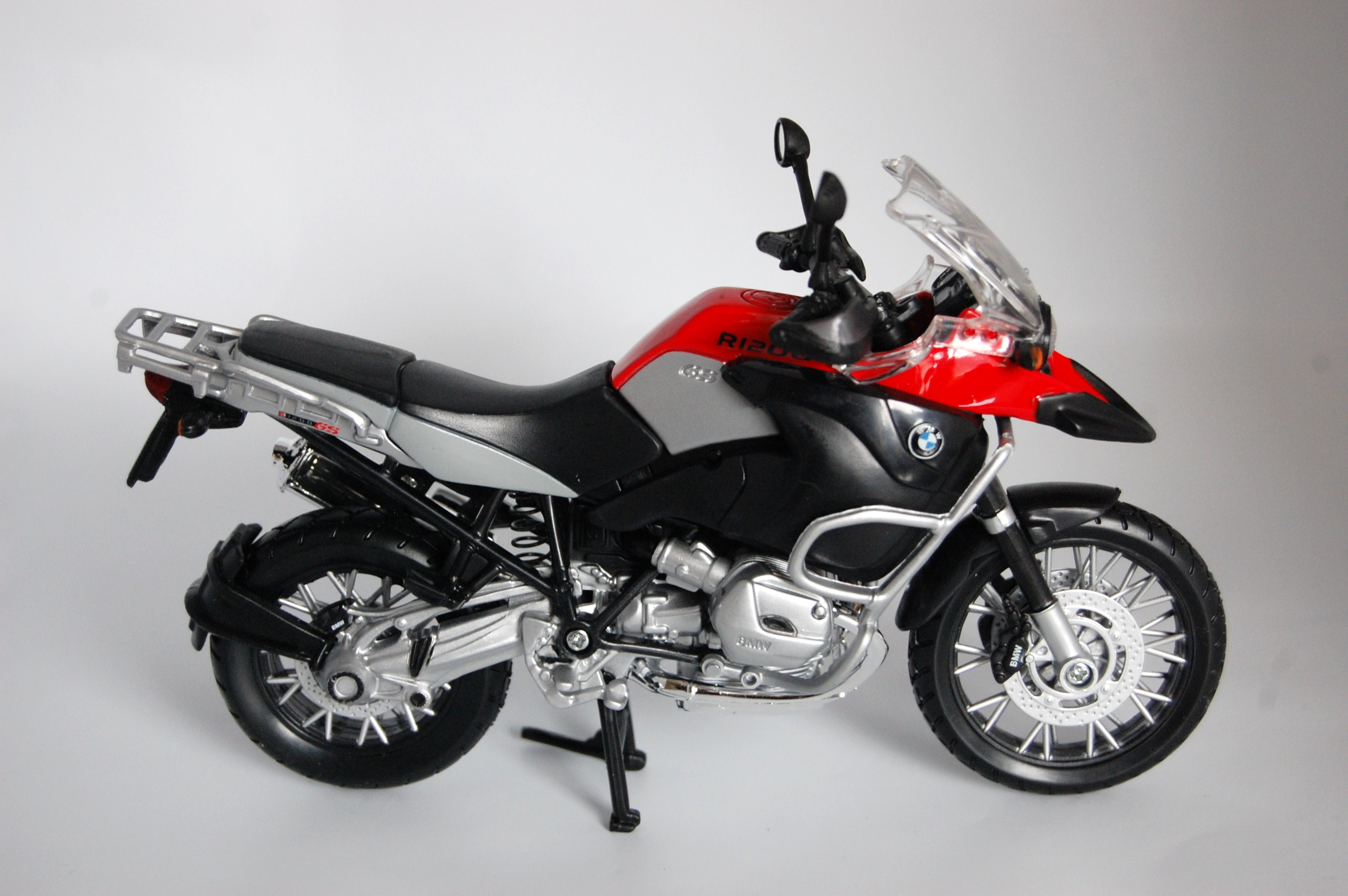 maisto bmw r1200gs