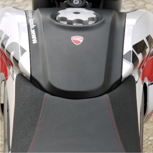 DUCATI Hypermotard / Hyperstrada Dekor Stickerkit BJ 2013 - 2018